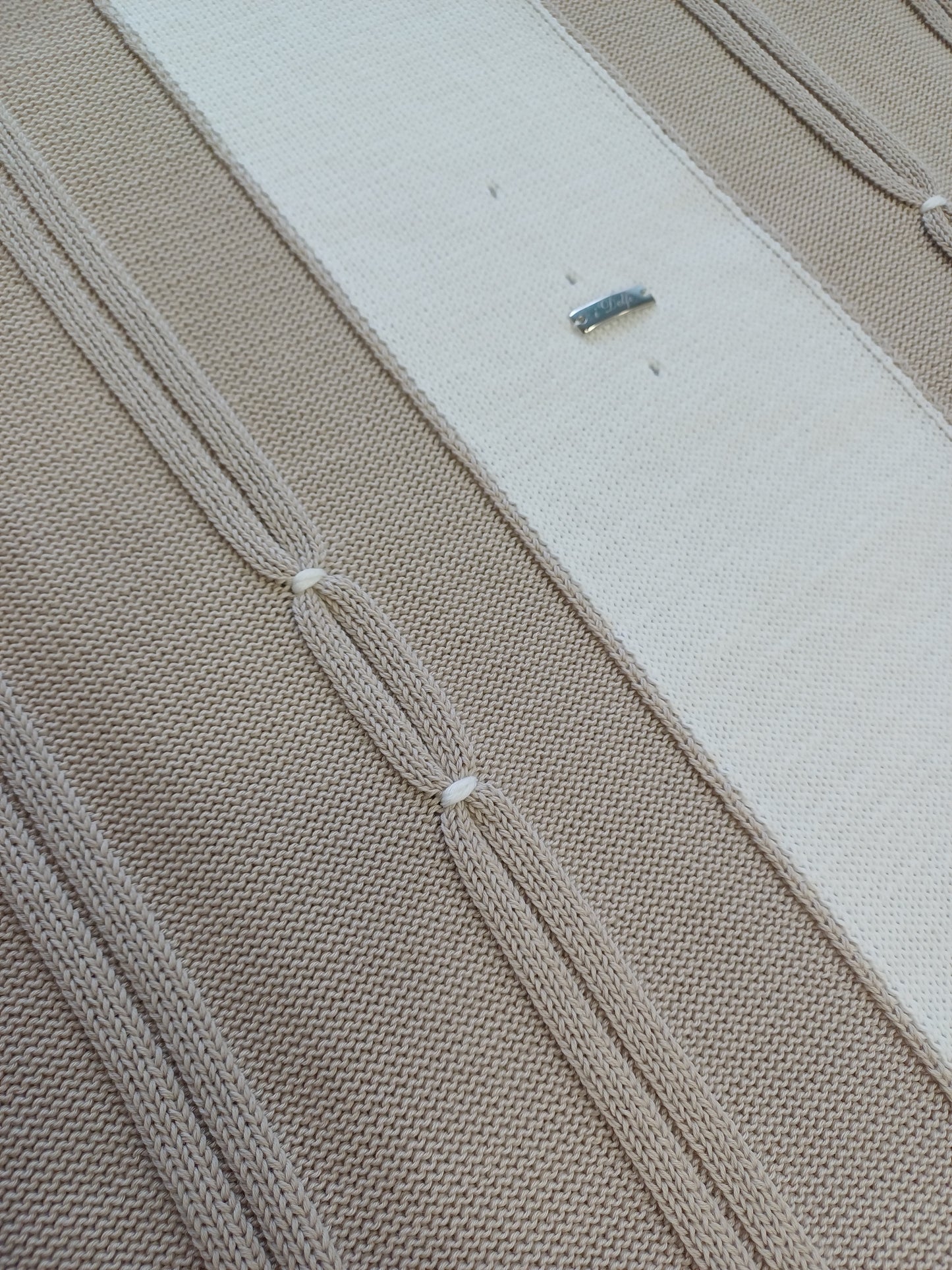 I delfi copertina beige