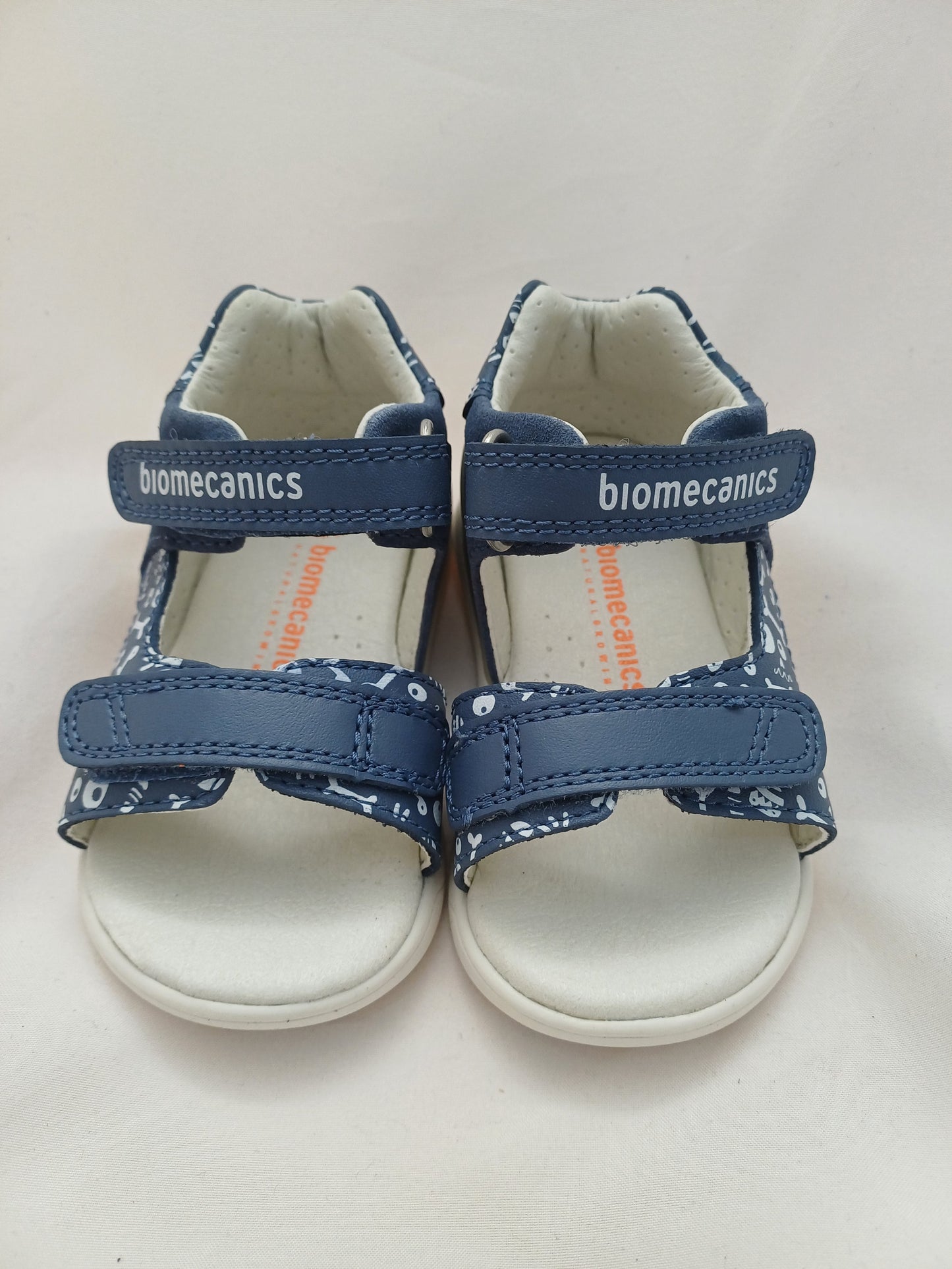Biomecanics 242147 blue