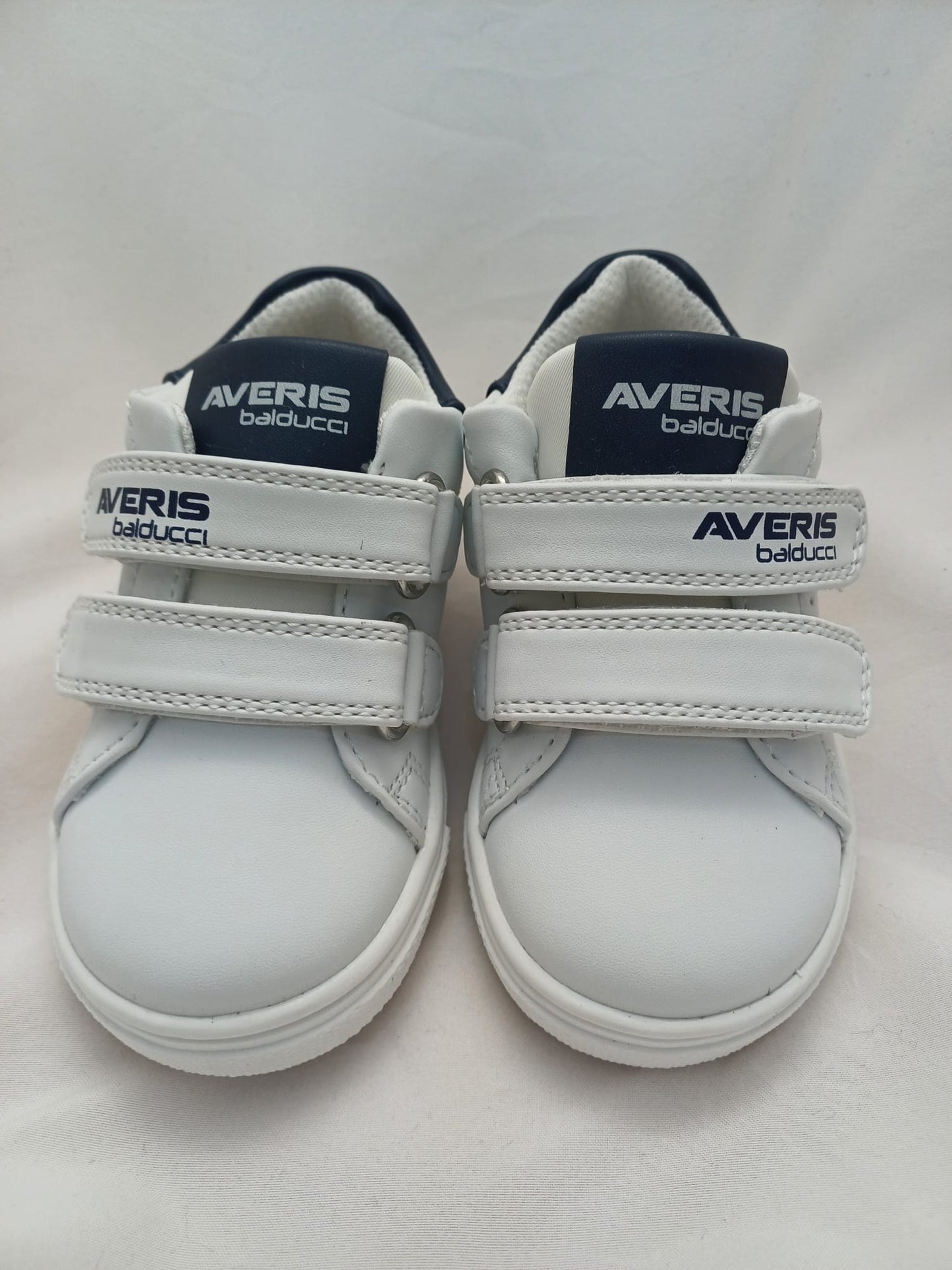 Averis 5162 white